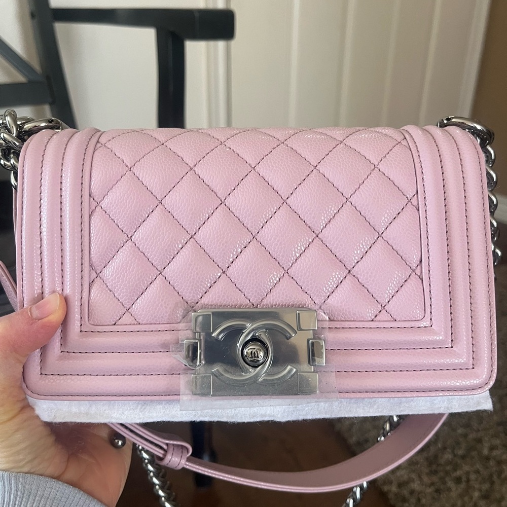 ❌❌ NOT AVAILABLE BRAND NEW AUTHENTIC CHANEL SMALL BOY BAG IN PINK CAVIAR